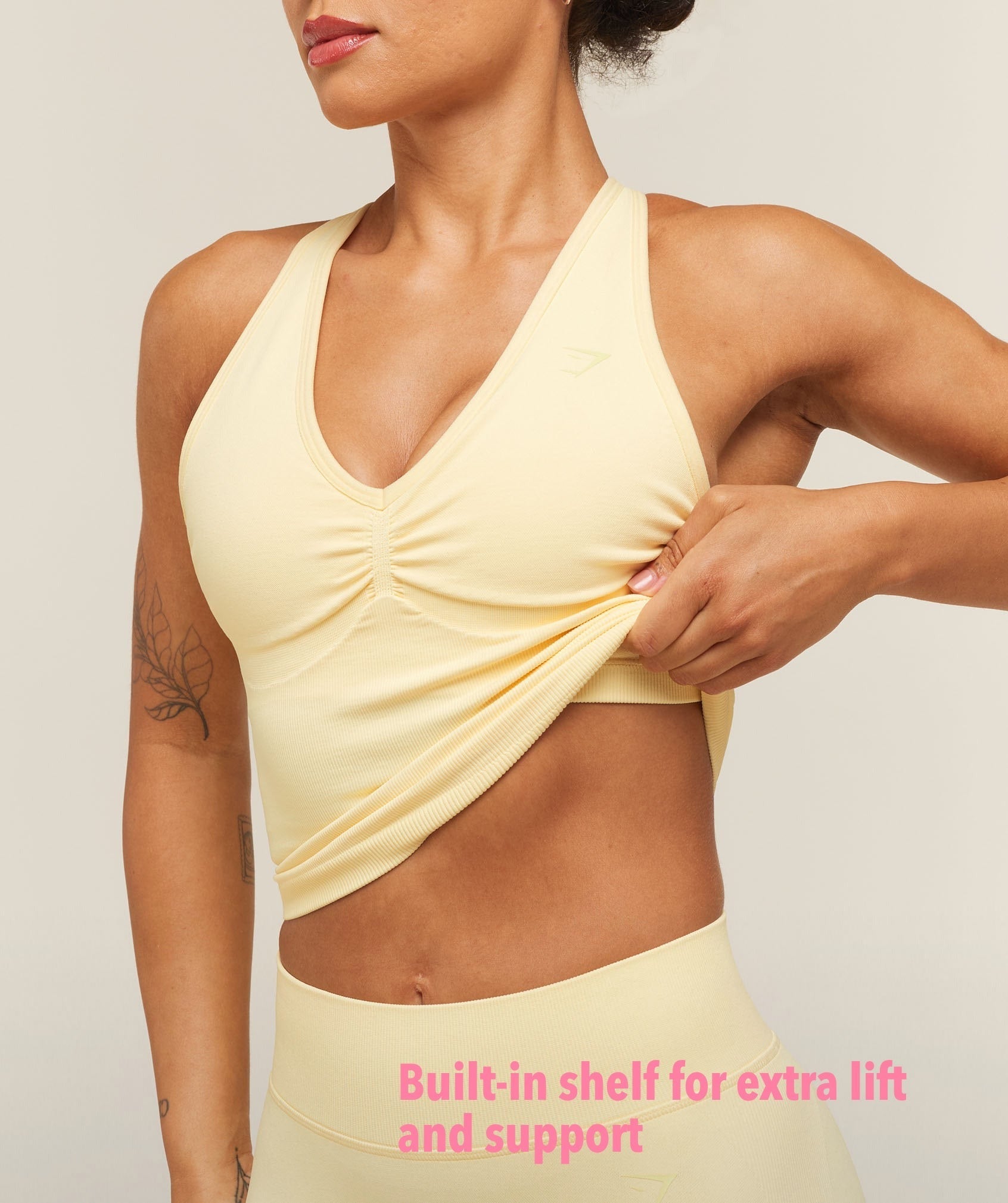 Lift Seamless Tank with Shelf