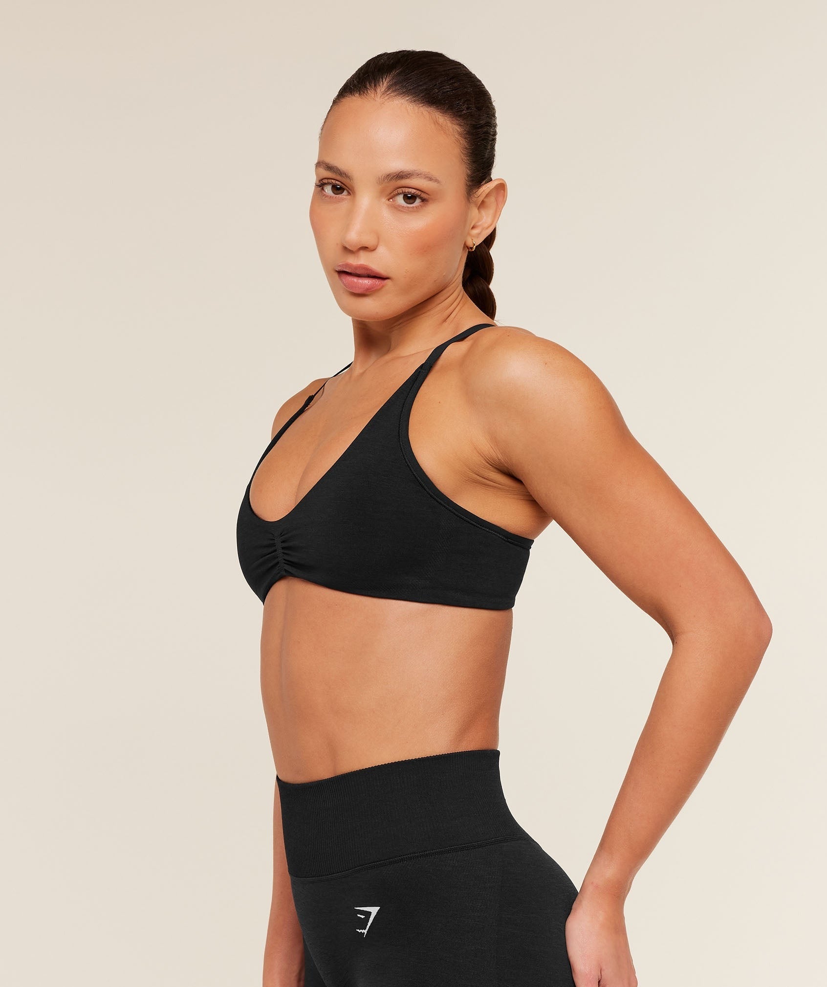 Interval Seamless Light Support Sports Bra