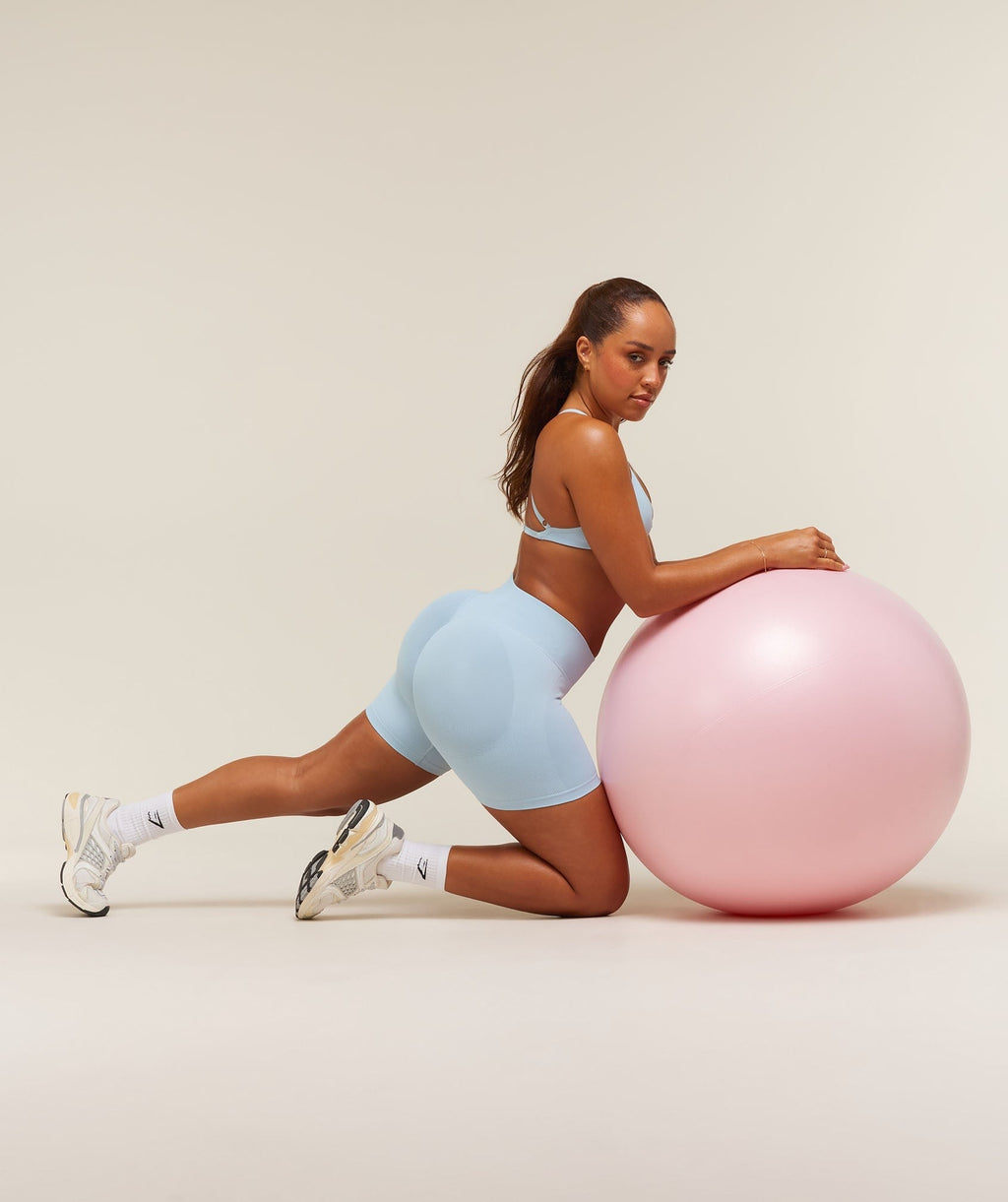 Lift Seamless 2.0 Mid-Rise Shorts