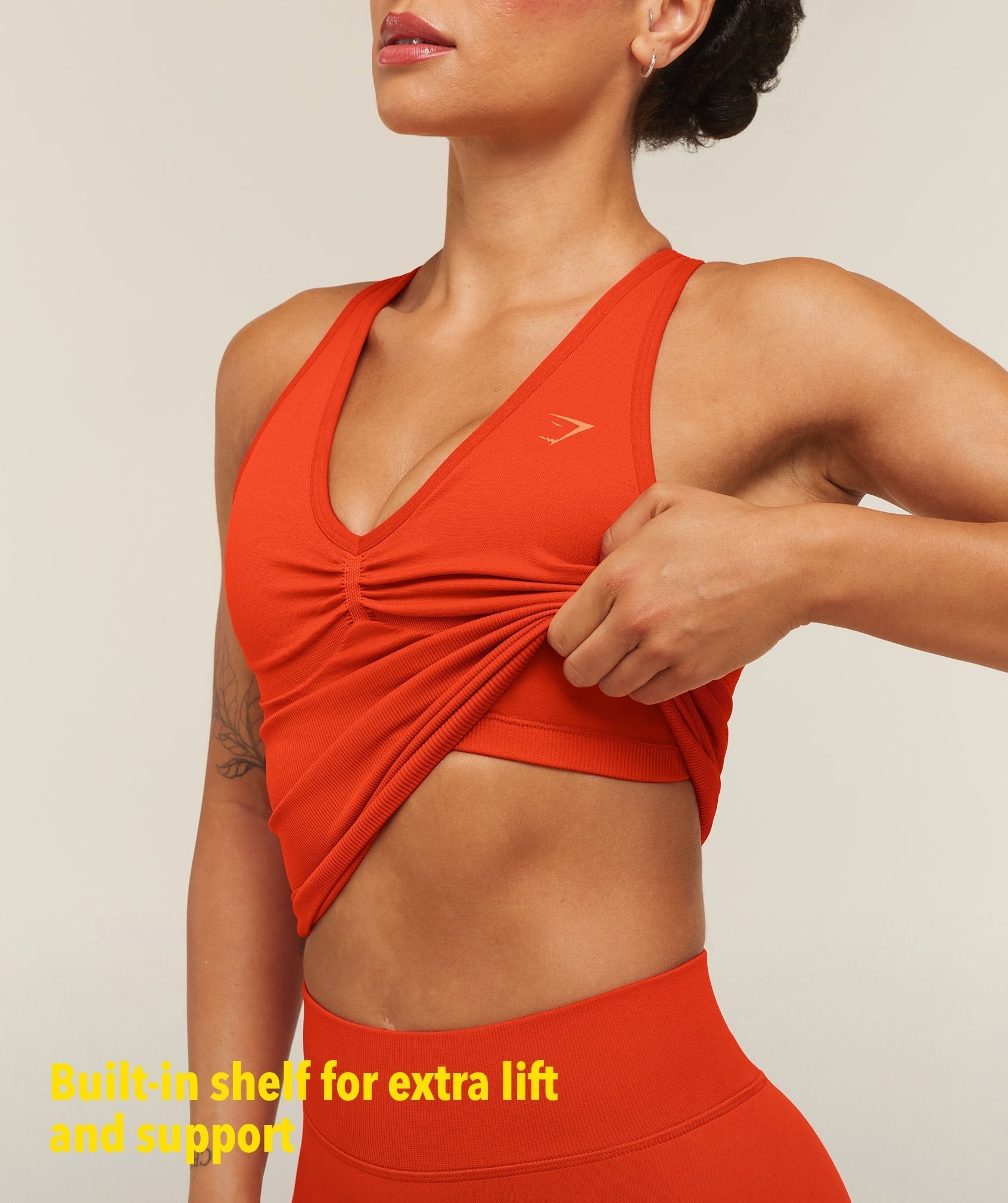 Lift Seamless Tank with Shelf