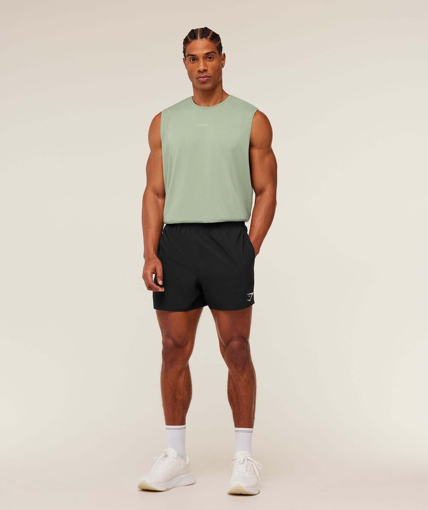 Distance Seamless Tank