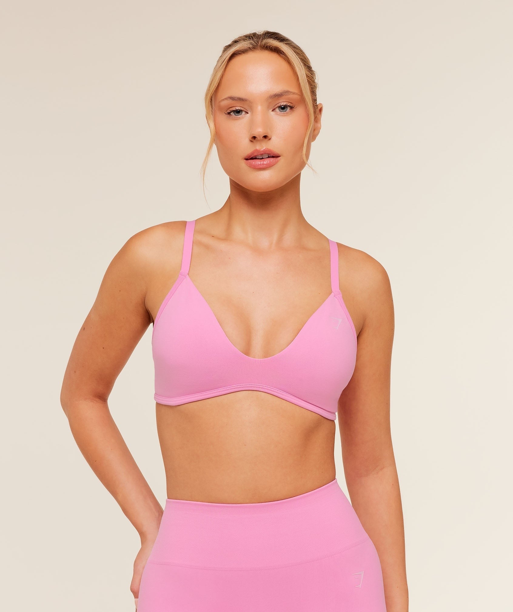 Soft Sculpt V-neck Sports Bra