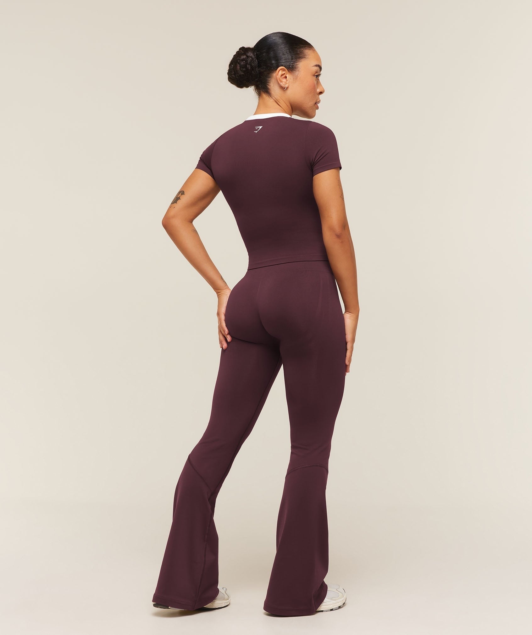 Everyday Seamless Flared Leggings