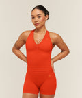 Lift Seamless Tank with Shelf