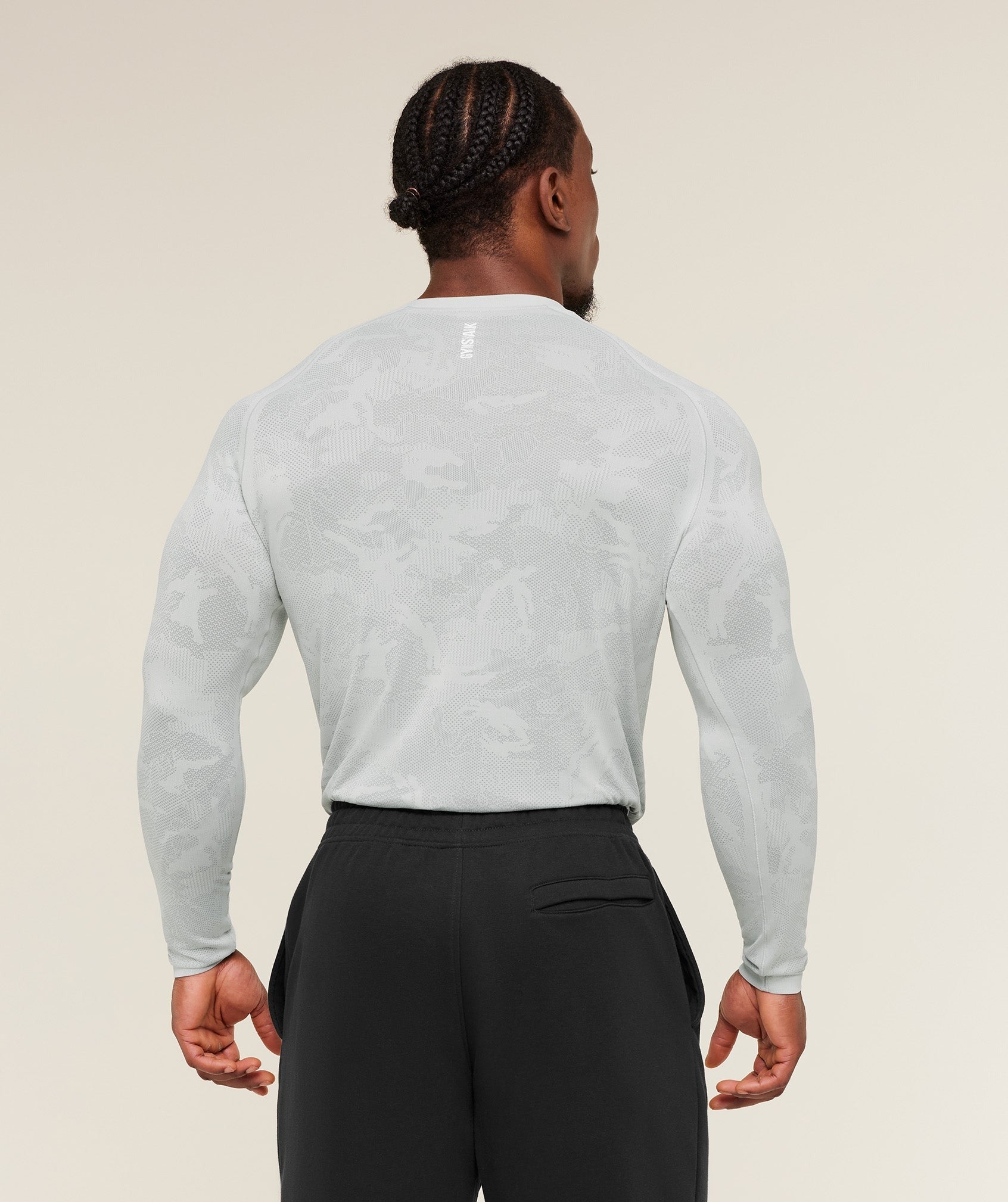Geo Seamless Long Sleeve T-Shirt