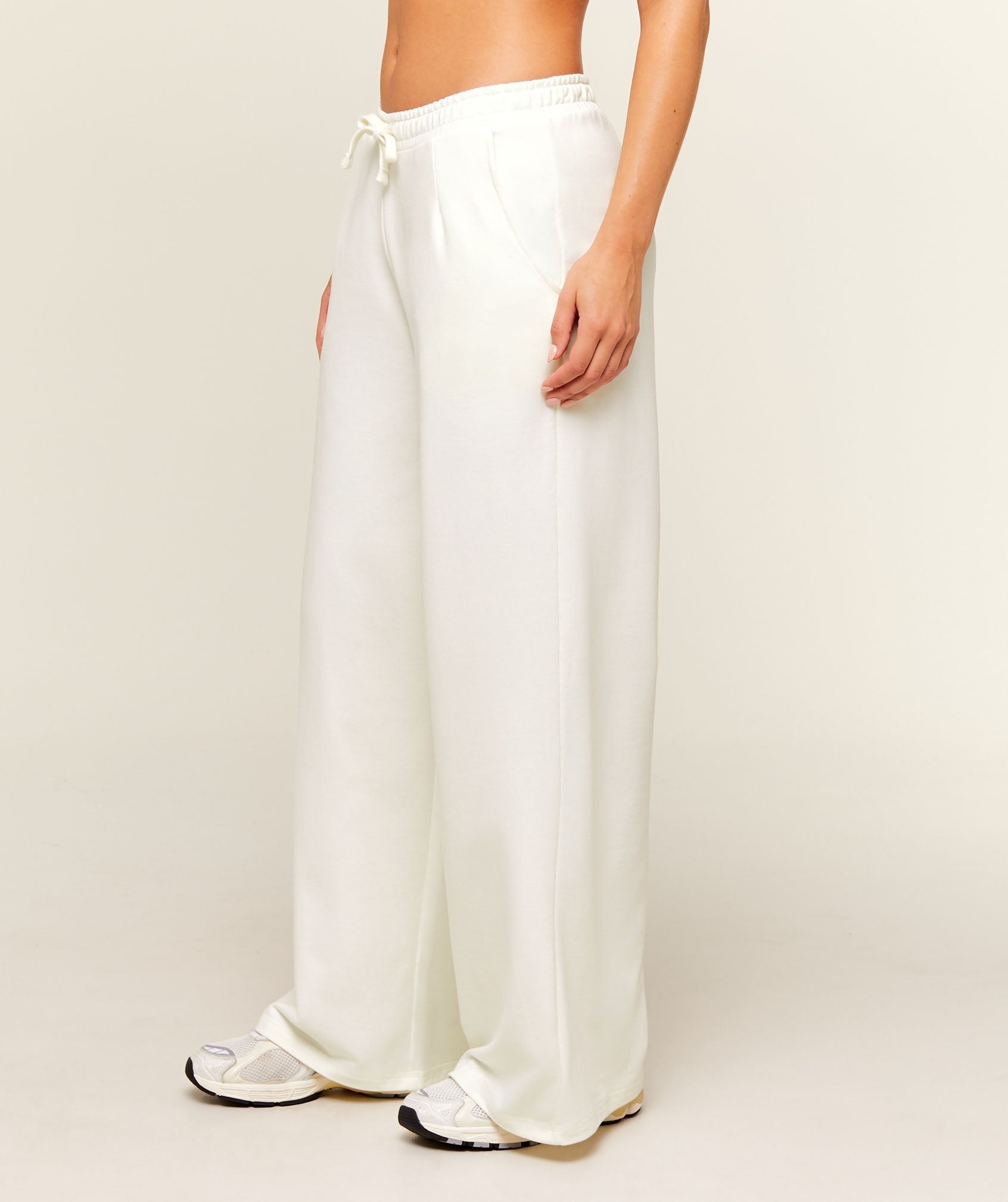 Lightweight Wide Leg Pants Regular