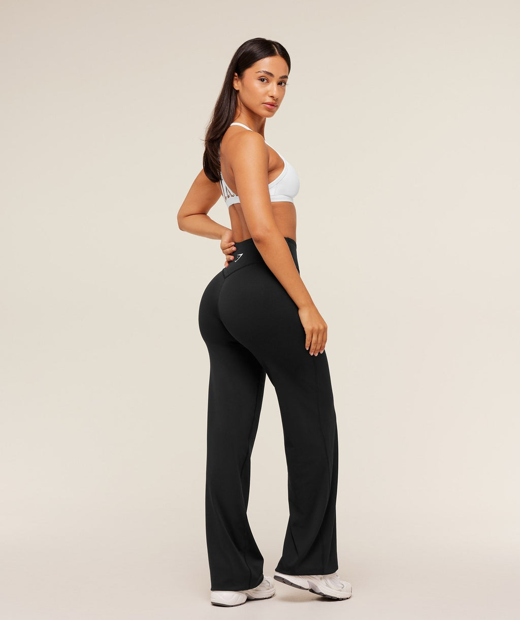 Training Straight Leg Short Leggings