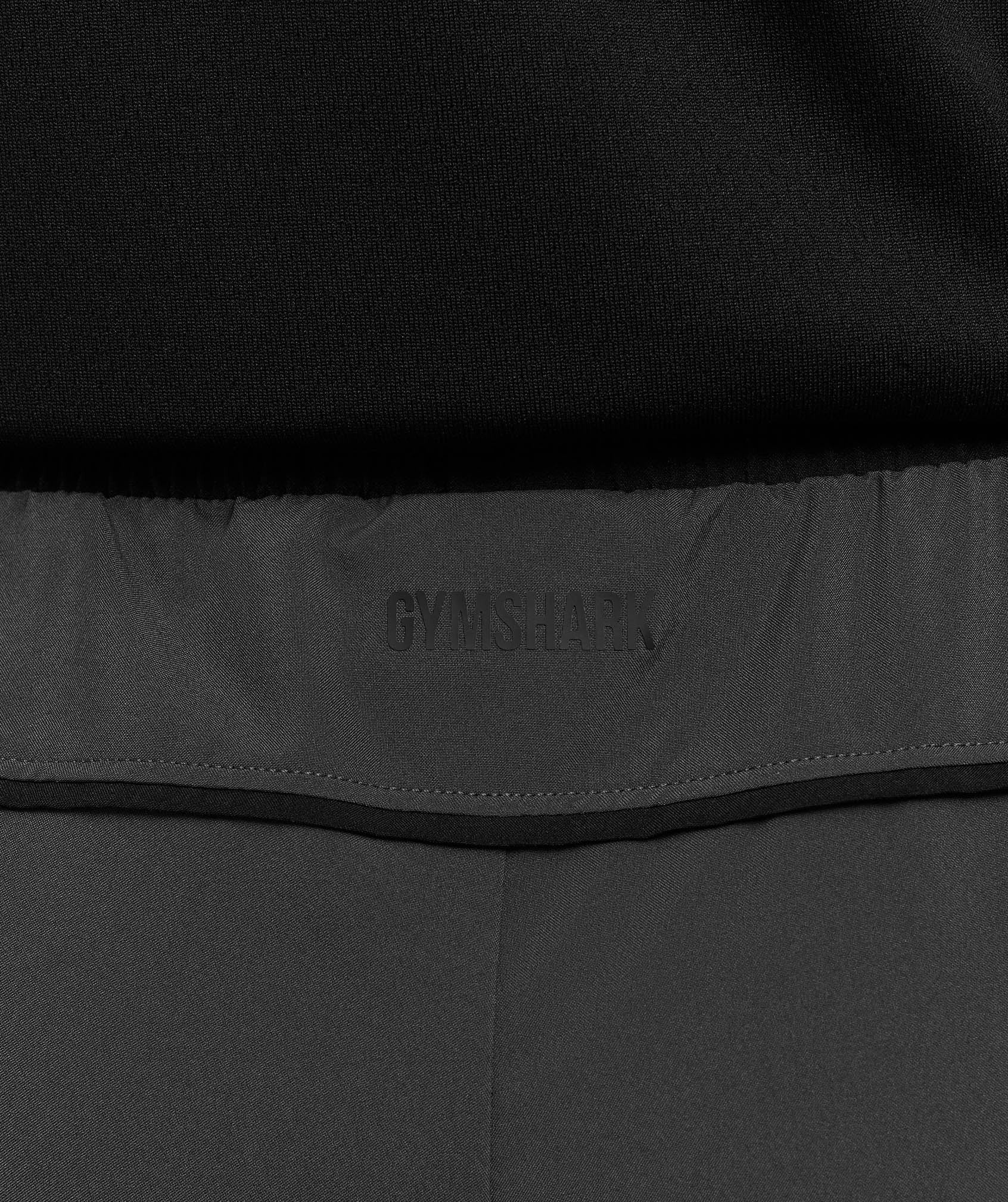 Arrival Contrast Shorts