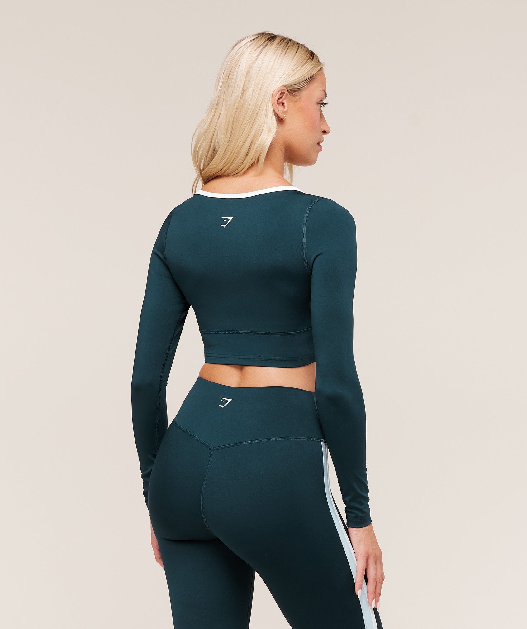 Piping Long Sleeve Crop Top