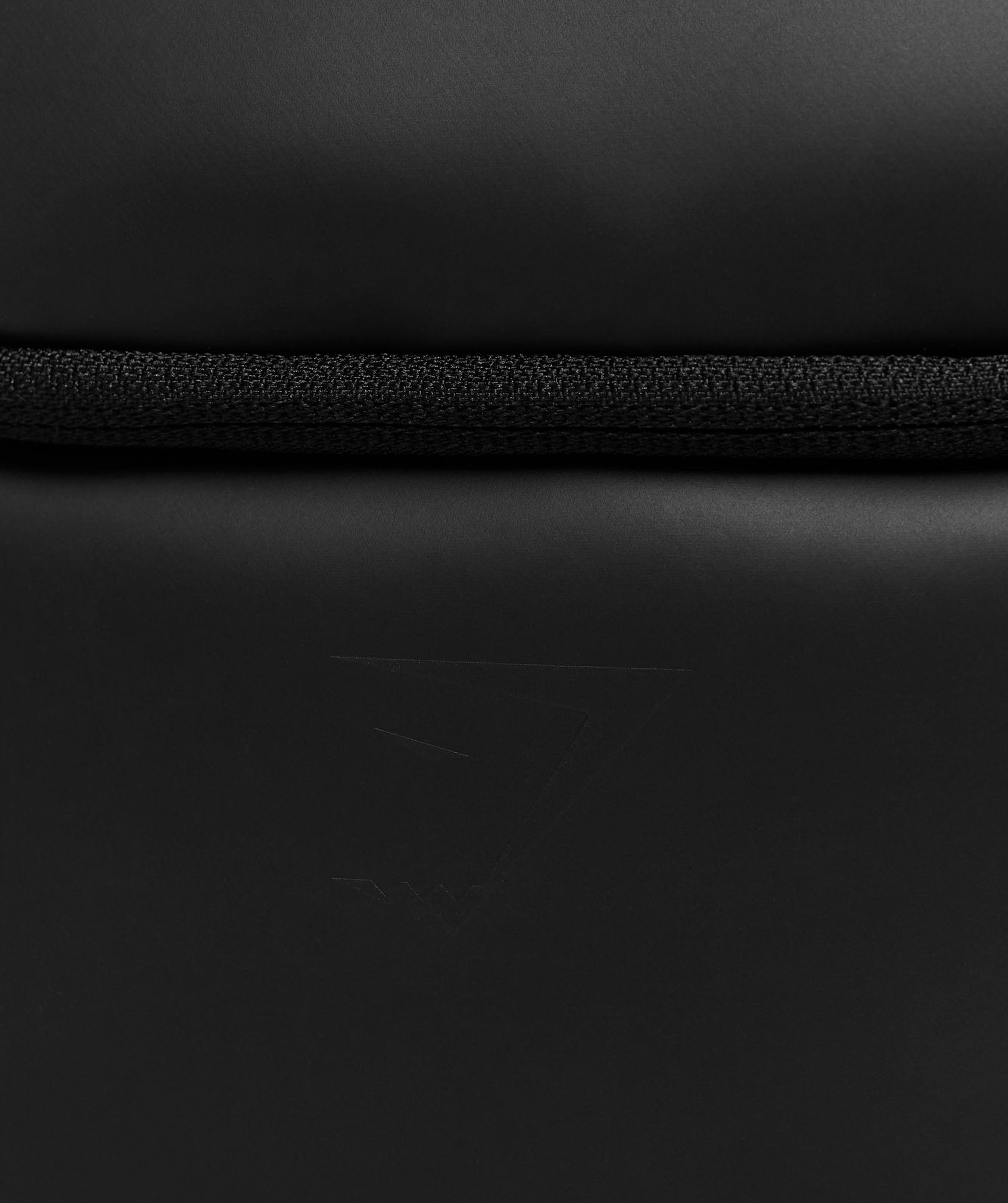 Sleek Washbag