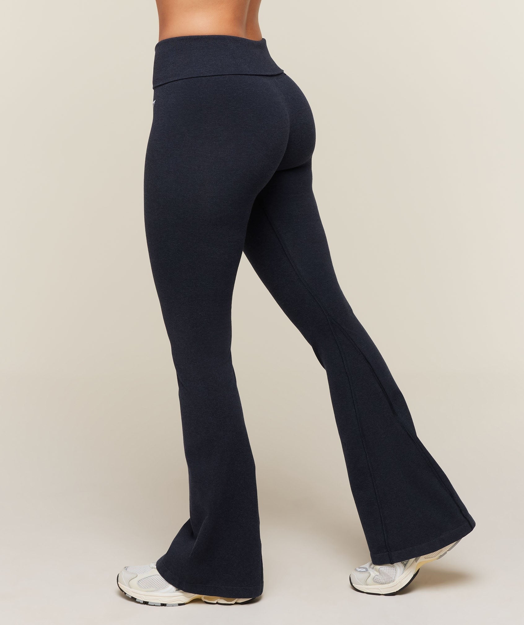 CottonMove™ Flared Leggings