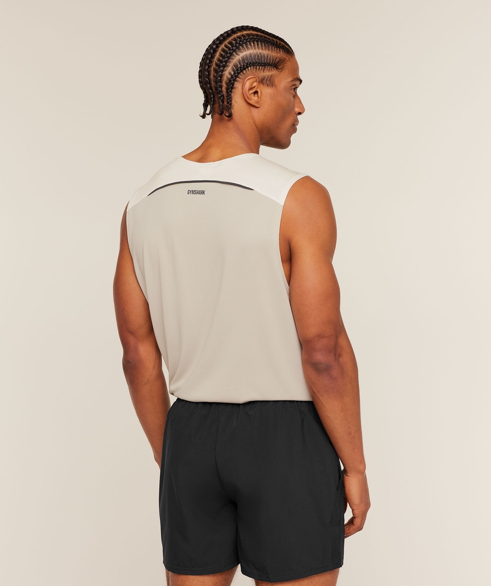 Arrival Contrast Tank