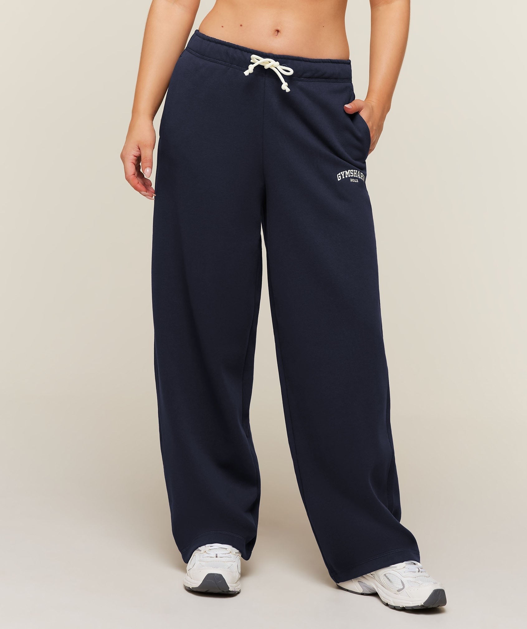 Cosy Campus Pants Short